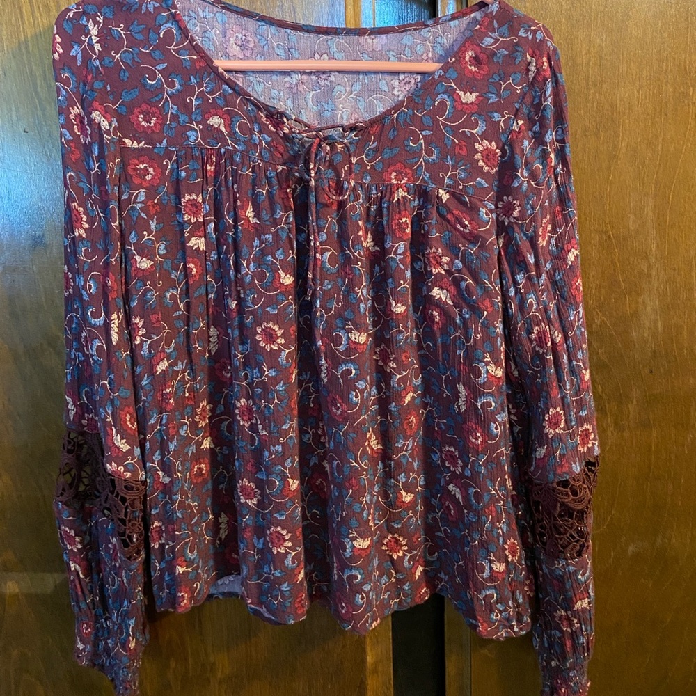 Hollister blouse top lace large